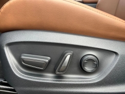 Toyota Crown Signia Limited AWD (Natl) 2026