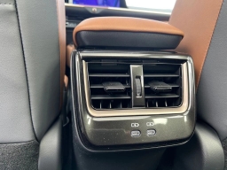 Toyota Crown Signia Limited AWD (Natl) 2026