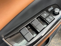 Toyota Crown Signia Limited AWD (Natl) 2026