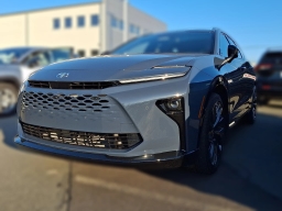 Toyota Crown Signia Limited AWD (Natl) 2025