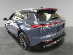 Toyota Crown Signia Limited AWD (Natl) 2026