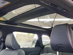 Toyota Crown Signia Limited AWD (Natl) 2026