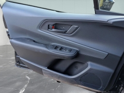 Toyota Prius LE (Natl) 2026