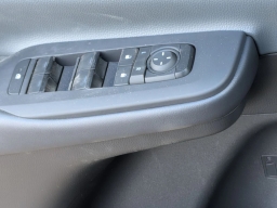 Toyota Prius LE (Natl) 2026