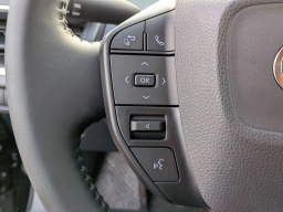 Toyota Prius LE (Natl) 2026