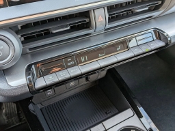 Toyota Prius LE (Natl) 2026