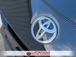 Toyota Prius LE (Natl) 2026