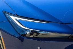 Toyota Prius XLE (Natl) 2026