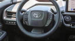 Toyota Prius XLE (Natl) 2026