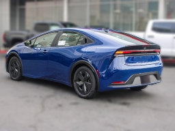 Toyota Prius LE (Natl) 2026