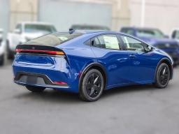 Toyota Prius LE (Natl) 2026