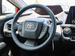 Toyota Prius LE (Natl) 2026