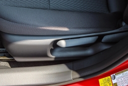 Toyota Prius LE (Natl) 2026