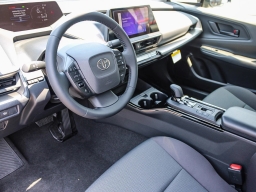 Toyota Prius LE (Natl) 2026