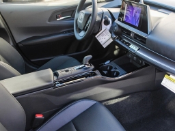 Toyota Prius XLE (Natl) 2026