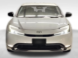 Toyota Prius XLE (Natl) 2026
