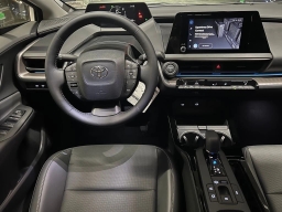 Toyota Prius XLE (Natl) 2026