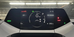 Toyota Prius XLE (Natl) 2026