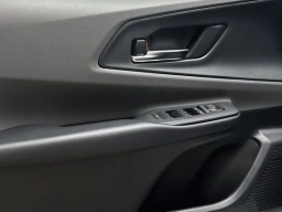 Toyota Prius XLE (Natl) 2026