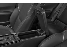 Toyota Prius XLE (Natl) 2026