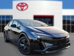 Toyota Prius LE (Natl) 2026