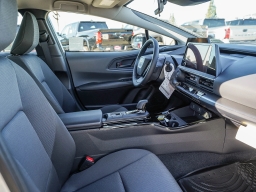 Toyota Prius LE (Natl) 2026