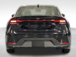 Toyota Prius LE (Natl) 2026