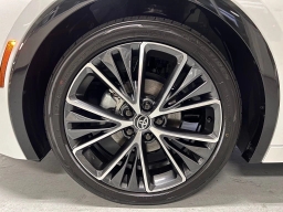 Toyota Prius Limited (Natl) 2026