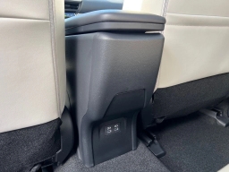 Toyota Prius Limited (Natl) 2026