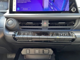 Toyota Prius Limited (Natl) 2026