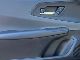 Toyota Prius Limited (Natl) 2026