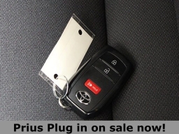 Toyota Prius Plug-In Hybrid SE (GS) 2026