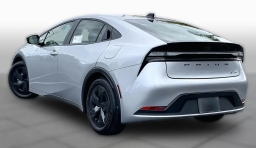 Toyota Prius Plug-In Hybrid SE (Natl) 2026