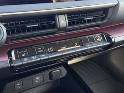 Toyota Prius Plug-In Hybrid XSE (Natl) 2026