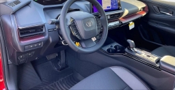 Toyota Prius Plug-In Hybrid XSE (Natl) 2026