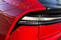 Toyota Prius Plug-In Hybrid XSE (Natl) 2026