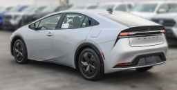 Toyota Prius Plug-In Hybrid SE (Natl) 2026