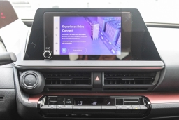 Toyota Prius Plug-In Hybrid SE (Natl) 2026