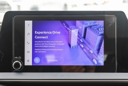 Toyota Prius Plug-In Hybrid SE (Natl) 2026