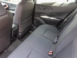 Toyota Prius Plug-In Hybrid SE (Natl) 2026