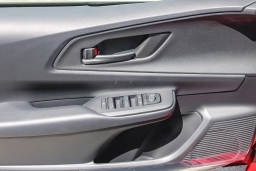 Toyota Prius Plug-In Hybrid SE (Natl) 2026