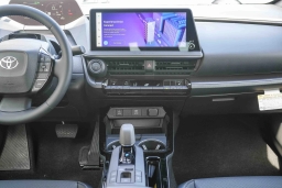 Toyota Prius Plug-In Hybrid Nightshade (Natl) 2026