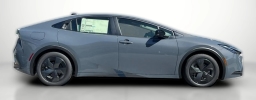 Toyota Prius Plug-In Hybrid SE (Natl) 2026