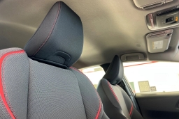 Toyota Prius Plug-In Hybrid SE (Natl) 2026