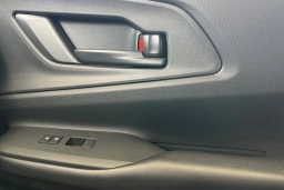 Toyota Prius Plug-In Hybrid SE (Natl) 2026