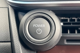 Toyota Prius Plug-In Hybrid SE (Natl) 2026