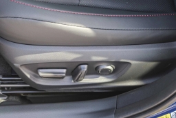 Toyota Prius Plug-In Hybrid XSE Premium (Natl) 2026