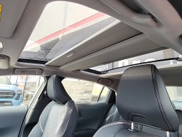 Toyota Prius XLE AWD (Natl) 2026