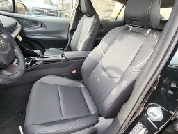 Toyota Prius XLE AWD (Natl) 2026