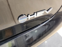 Toyota Prius XLE AWD (Natl) 2026